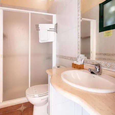 Home2book Stunning View La Era De & Wifi *